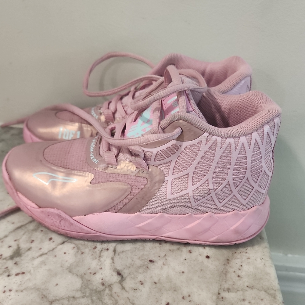 Puma MB01 Pink Sneakers VVGUC.